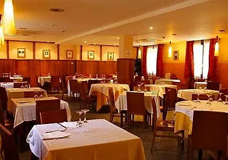 Szálloda Pirineos