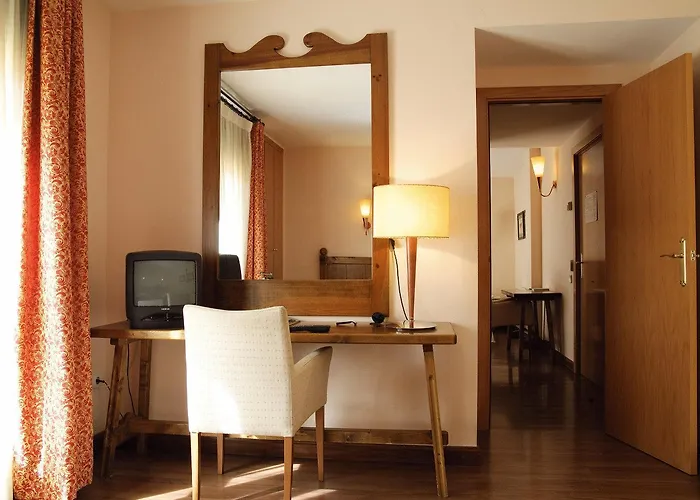 Pirineos Hotell